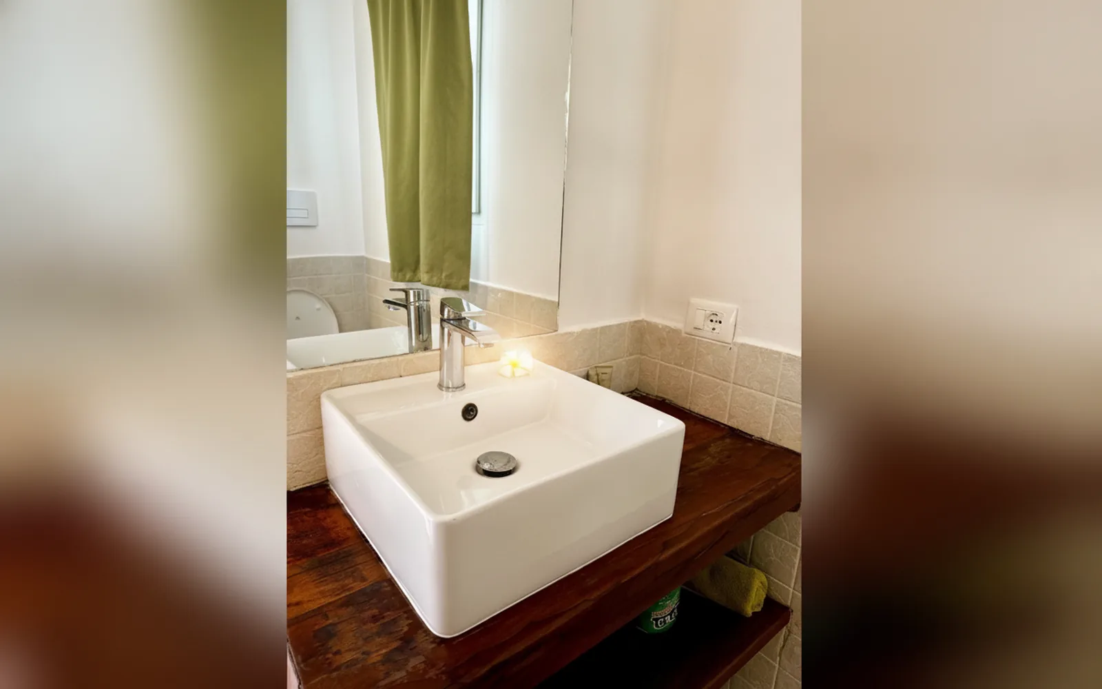 Camera con bagno privato — La Base Hotel, Zanzibar (foto 23)